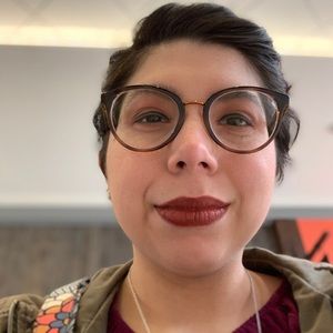 Meet your Posher, Danielle